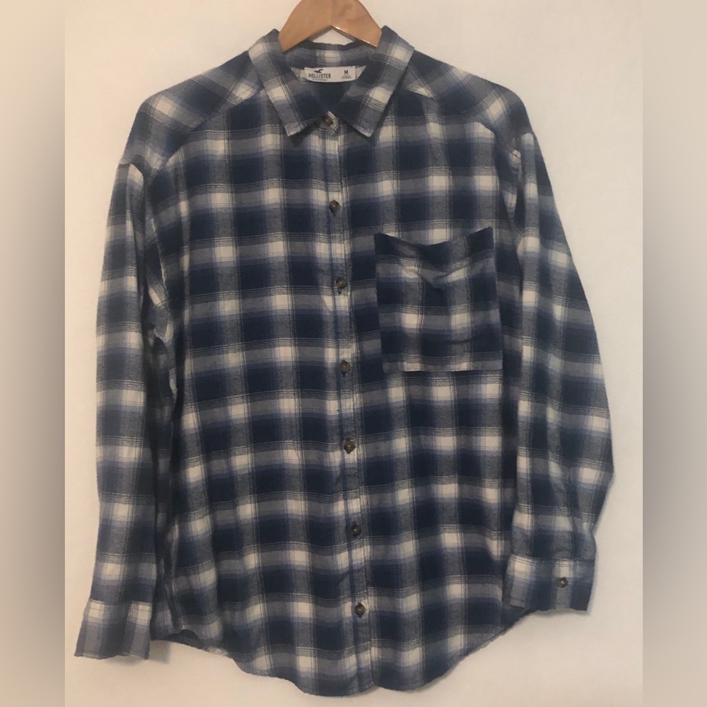 Hollister Navy and White Checkered Men's Shirt